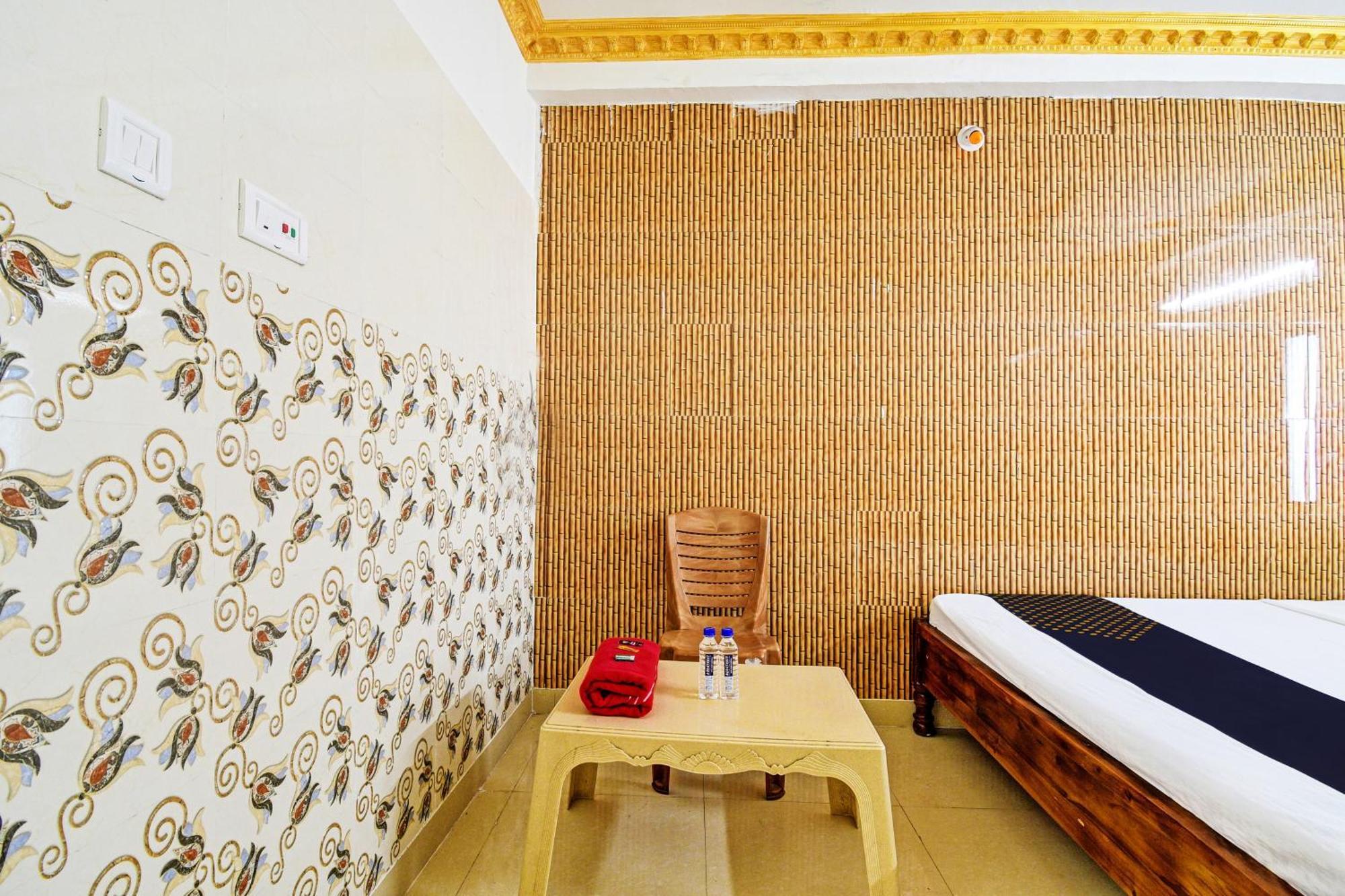 Hotel O Sri Ram Guest House Puri Esterno foto